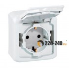 Legrand (Легранд) 782321 Quteo - Розетка 1-ая с заземлением и защит. шторками (белый)