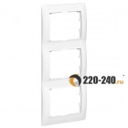 Galea Life Рамка 3 поста, WHITE, вертикальная 771007
