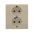 Legrand Etika Розетка 2X2К+З винтовой зажим со шторками (слоновая кость) 672323