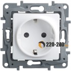 Legrand Etika Розетка 2К+З винтовой зажим со шторками (белый) 672222
